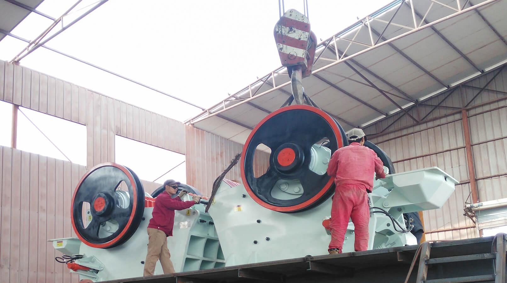 Quartzite crushing site in Nigeria